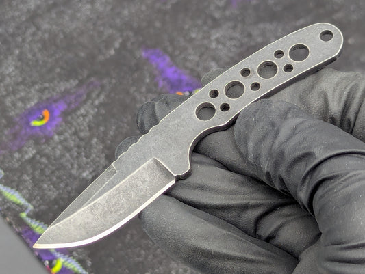 4.25" STONEWASHED FULL TANG MINI NECK KNIFE