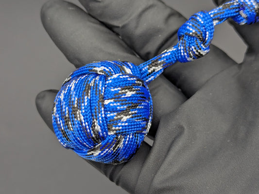 BLUE WHITE & BLACK PARACORD MONKEY FIST SELF DEFENSE KEYRING