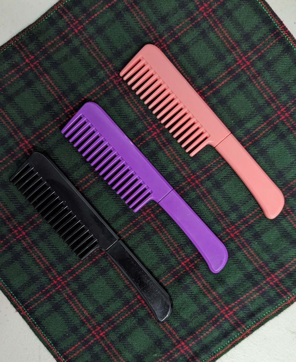 Black Concealed Comb Knife