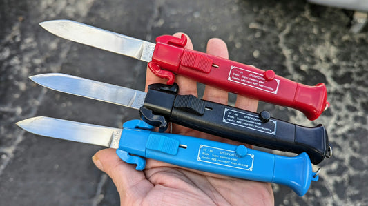 VINTAGE "BLUE" AC-86 YOUTH AUTO CAMPING KNIFE D/A OTF