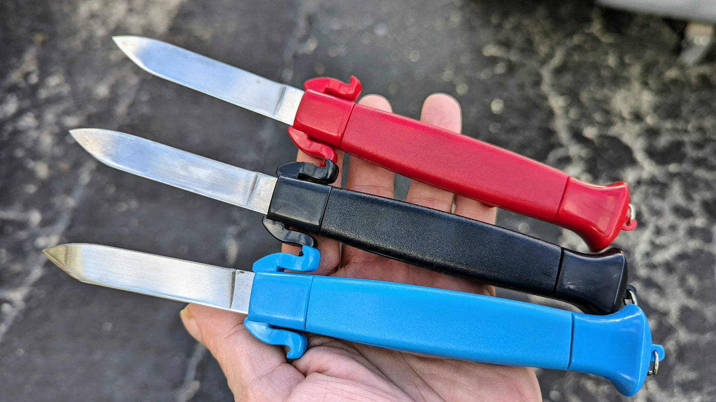 VINTAGE "BLUE" AC-86 YOUTH AUTO CAMPING KNIFE D/A OTF