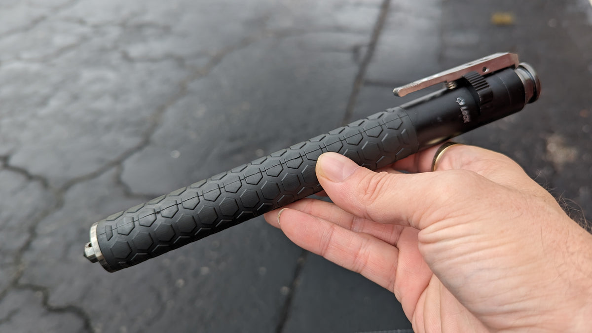 20.5" AUTOMATIC OPENING TELESCOPIC SECURITY BATON