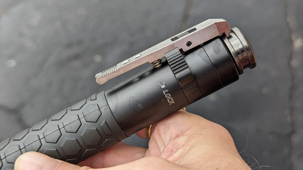 20.5" AUTOMATIC OPENING TELESCOPIC SECURITY BATON