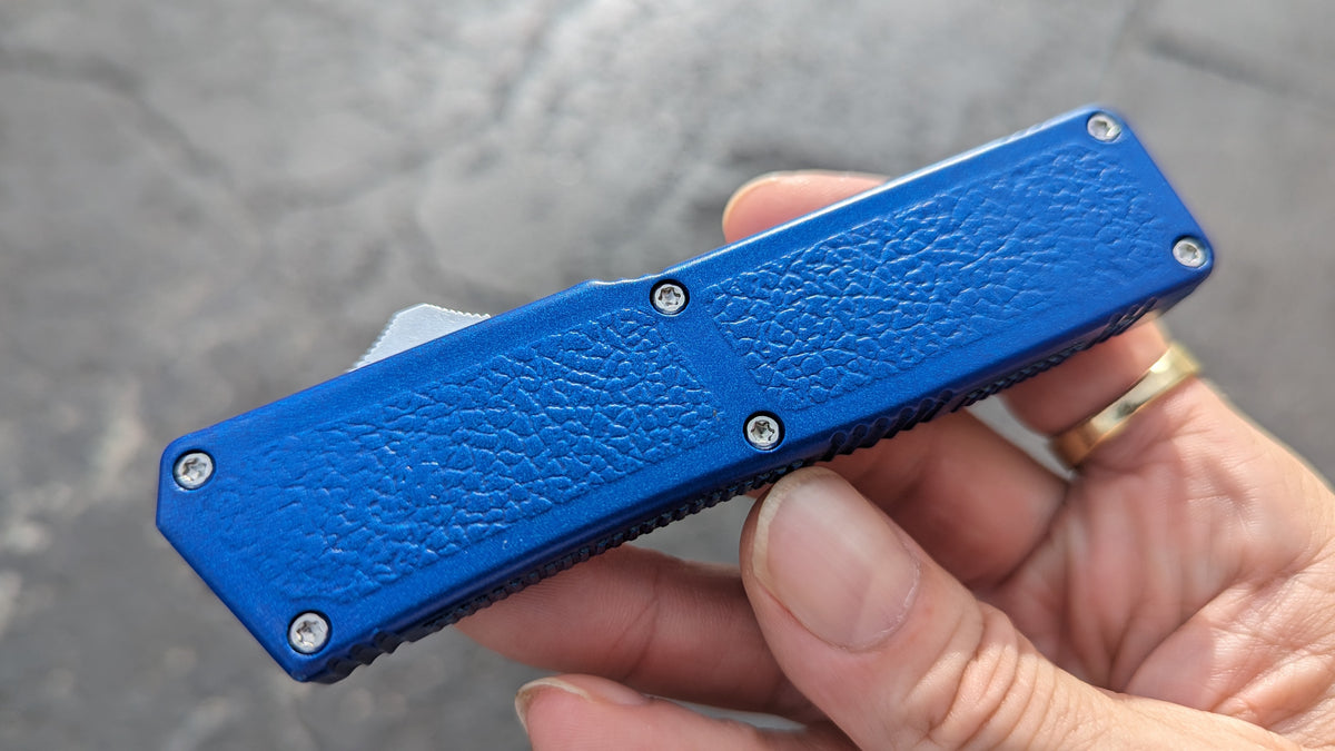 TAIWAN LIGHTNING OTF KNIFE BLUE DROP POINT PLAIN EDGE