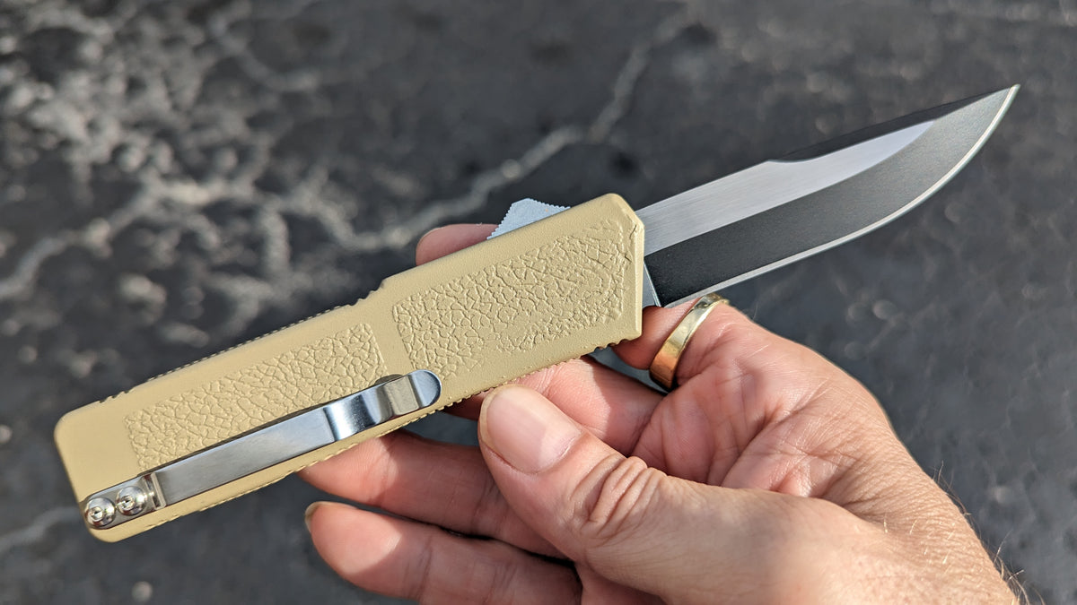 TAIWAN LIGHTNING OTF KNIFE SAND 2-TONE PLAIN EDGE DROP POINT BLADE