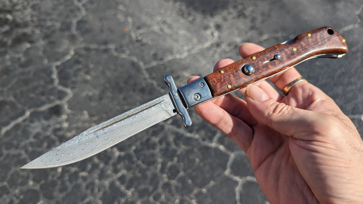 AKC WORLD 11" ROMA DAMASCUS SNAKEWOOD SWINGUARD