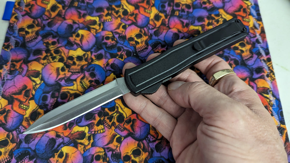 AKC ITALY F-20 DUAL ACTION OTF BLACK BRASS INLAY