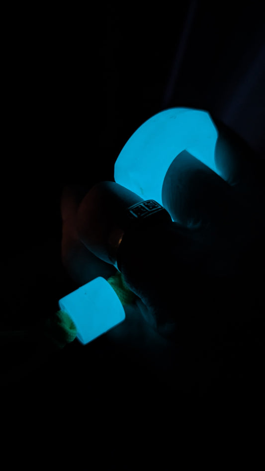 GLOW IN DARK BLUE RESIN "SFK" SINGLE FINGER KNUCKLE DUSTER