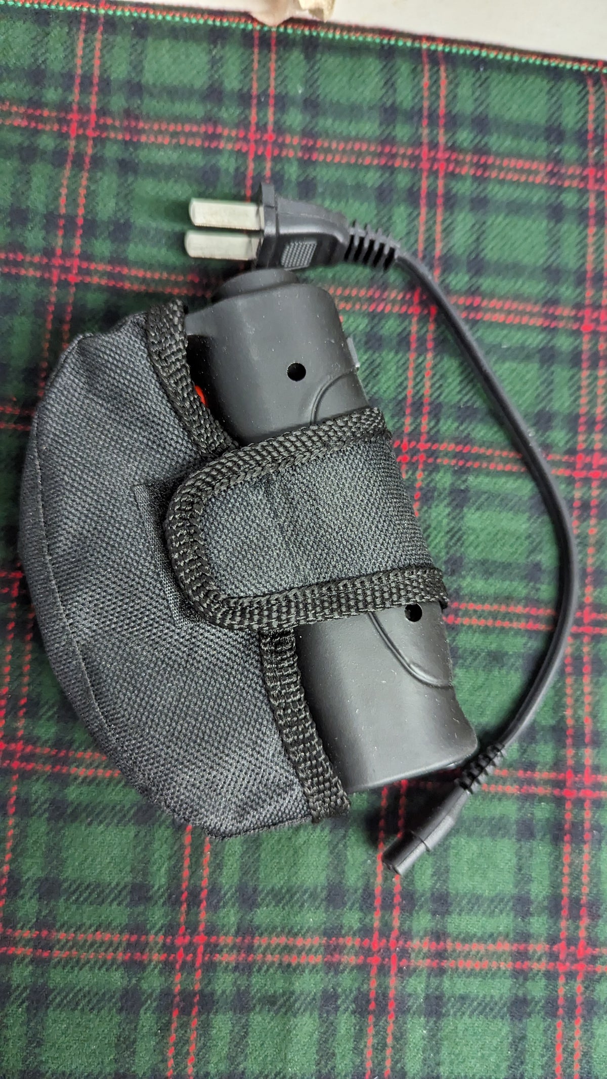 Blast Knuckle Stun Gun w/ LED Flashlight