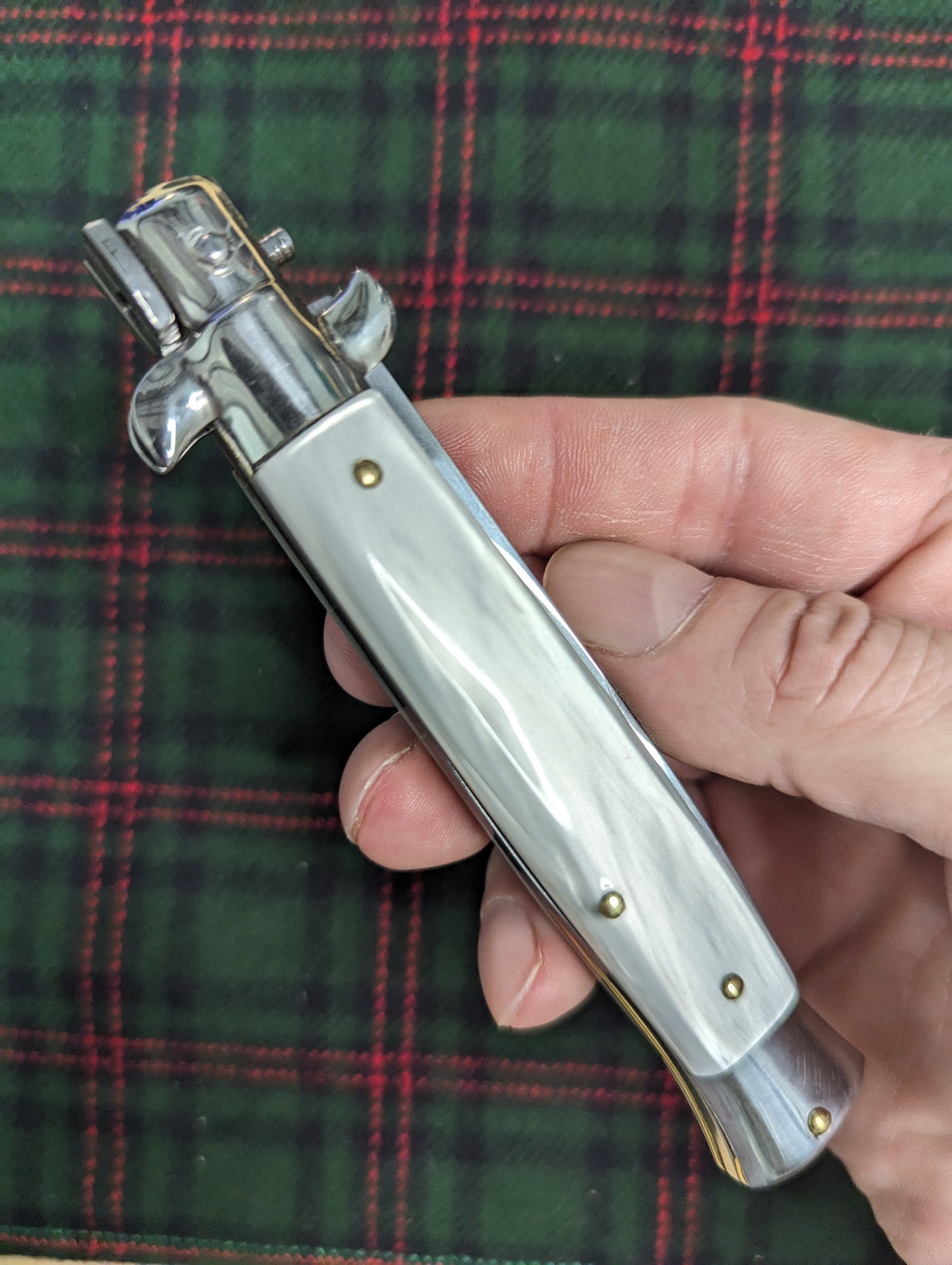 9" OL Imitation White Pearl Flat Grind Italian Stiletto
