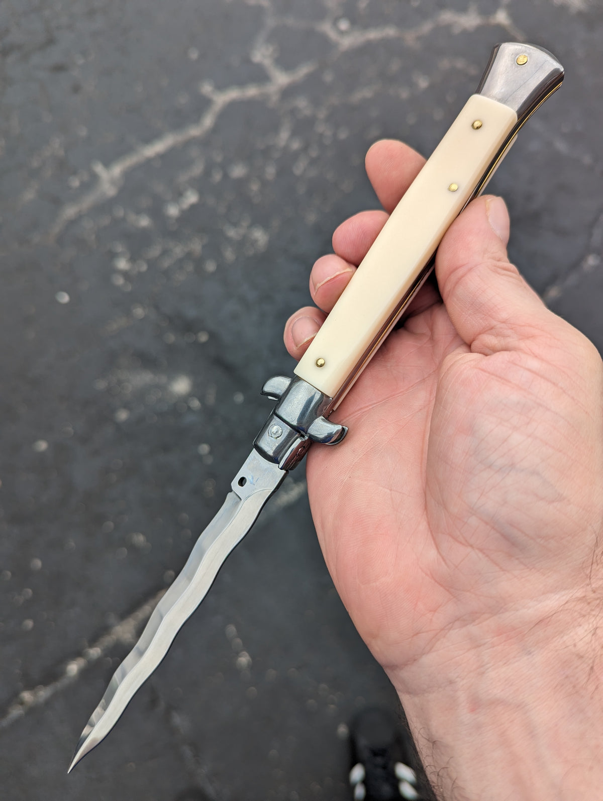 11" FRANK BELTRAME FAUX IVORY KRIS BLADE ITALIAN STILETTO