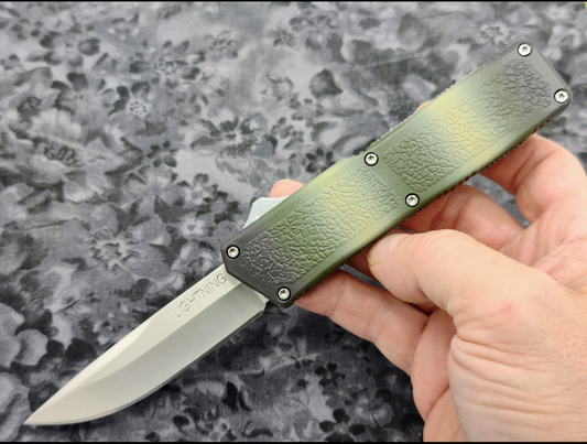 Lightning OTF Knife Green Camo Drop Point Stainless