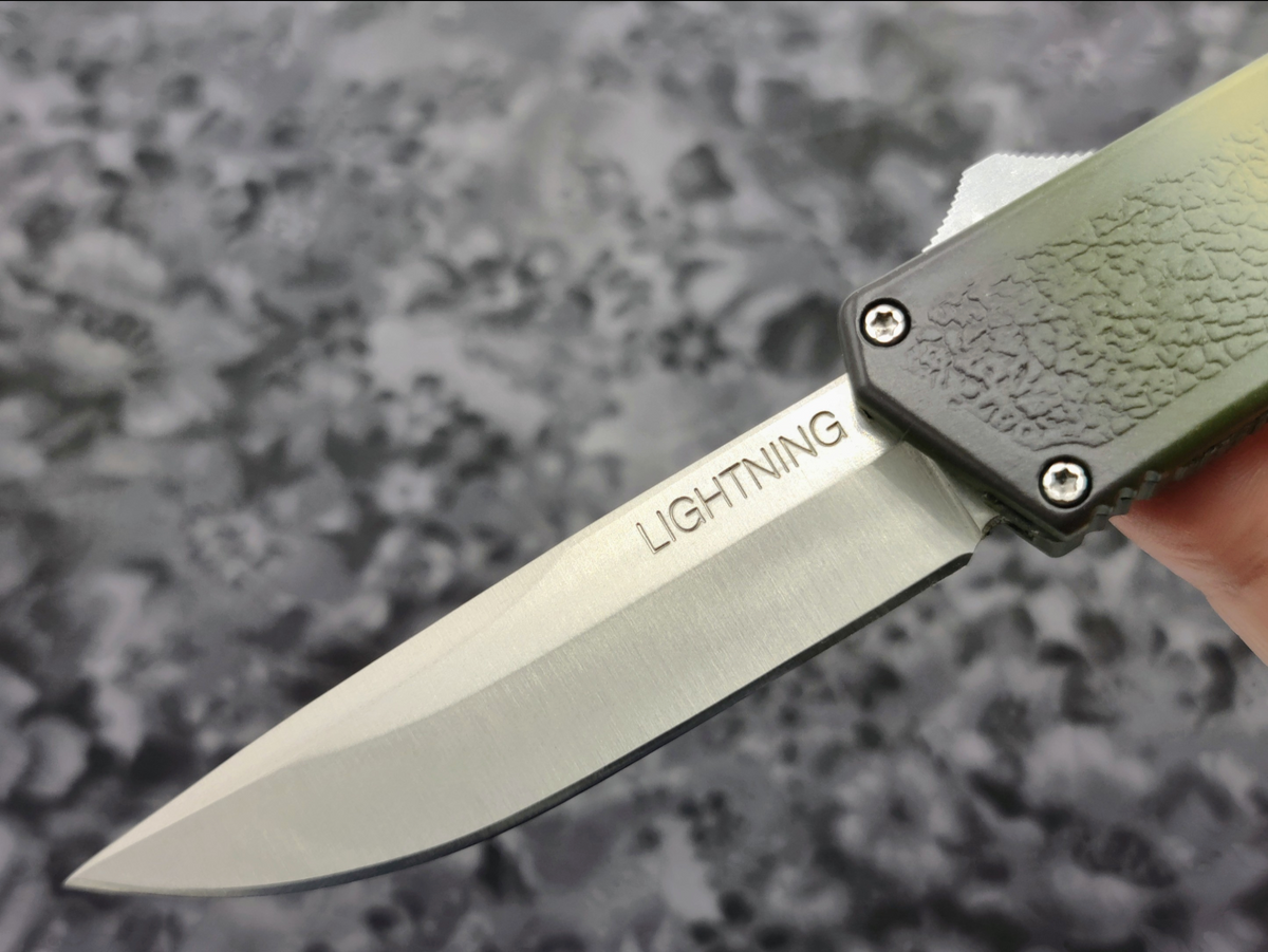 Lightning OTF Knife Green Camo Drop Point Stainless