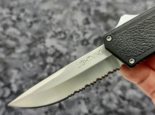 Lightning OTF Knife Black Part Serr. Drop Point Stainless
