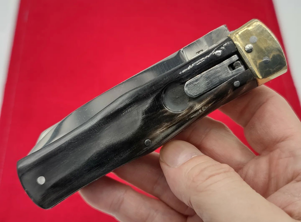Dual Speed 2 Blade Buffalo Horn Automatic Leverlock