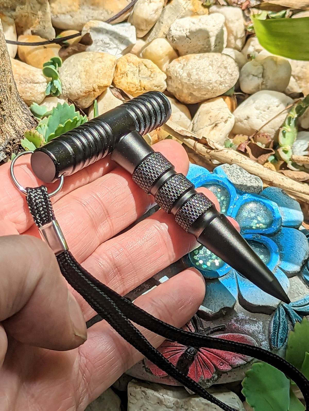 BLACK SELF DEFENSE PUSH SPIKE KUBATON