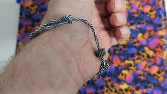 TUNGSTEN CARBIDE EMERGENCY GLASS BREAKER BRACELET