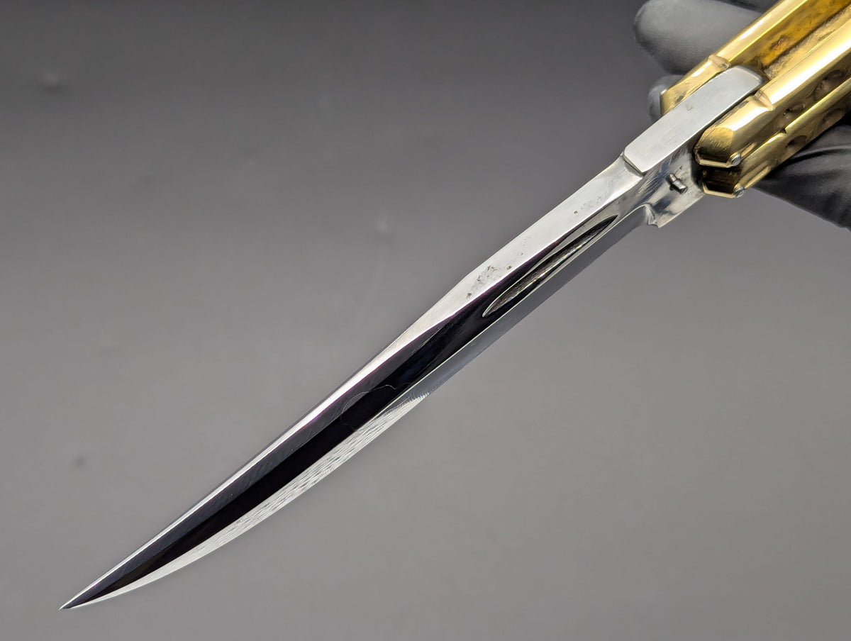 390 GRAM ULTRA HEAVYWEIGHT BRASS FHM BALISONG BLOOD GROOVE CLIP