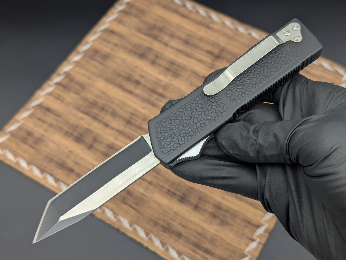 BLACK 2-TONE LIGHTNING 2.0 D/A OTF KNIFE TANTO PLAIN