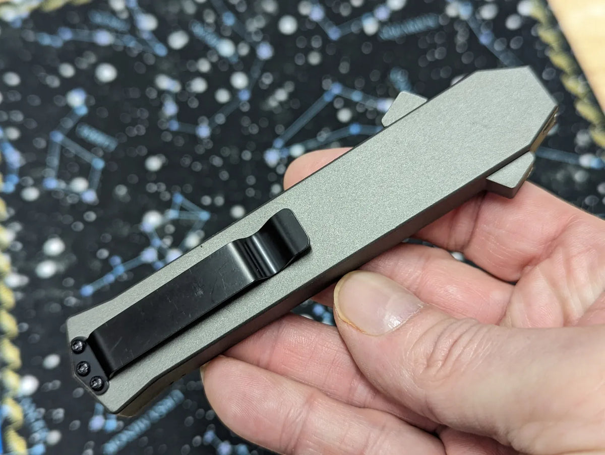 GREY S/E AKC ITALY F-16 DUAL ACTION OTF KNIFE