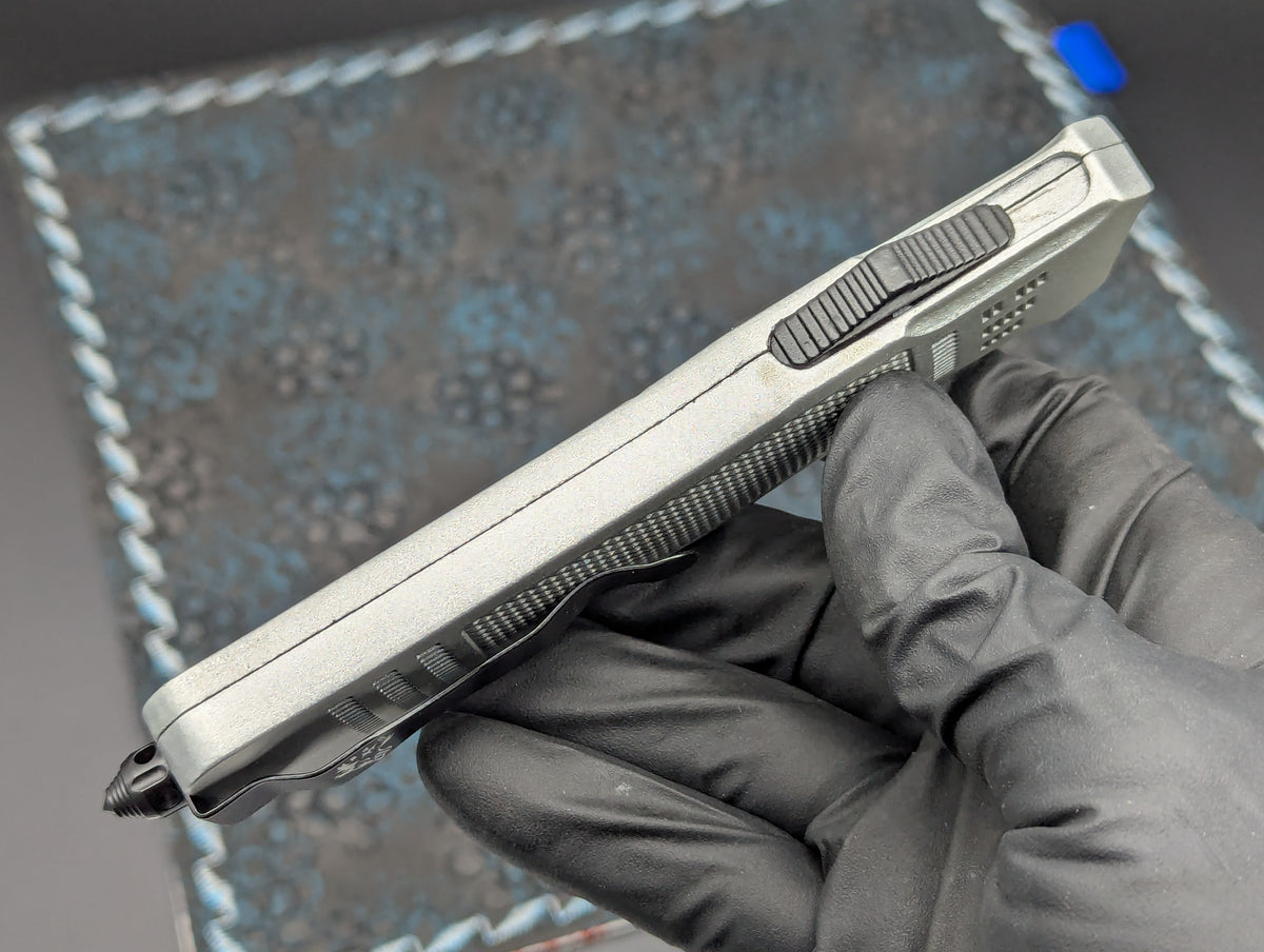 SILVER SHADOW STAINLESS D/A OTF KNIFE RAMBO CLIP