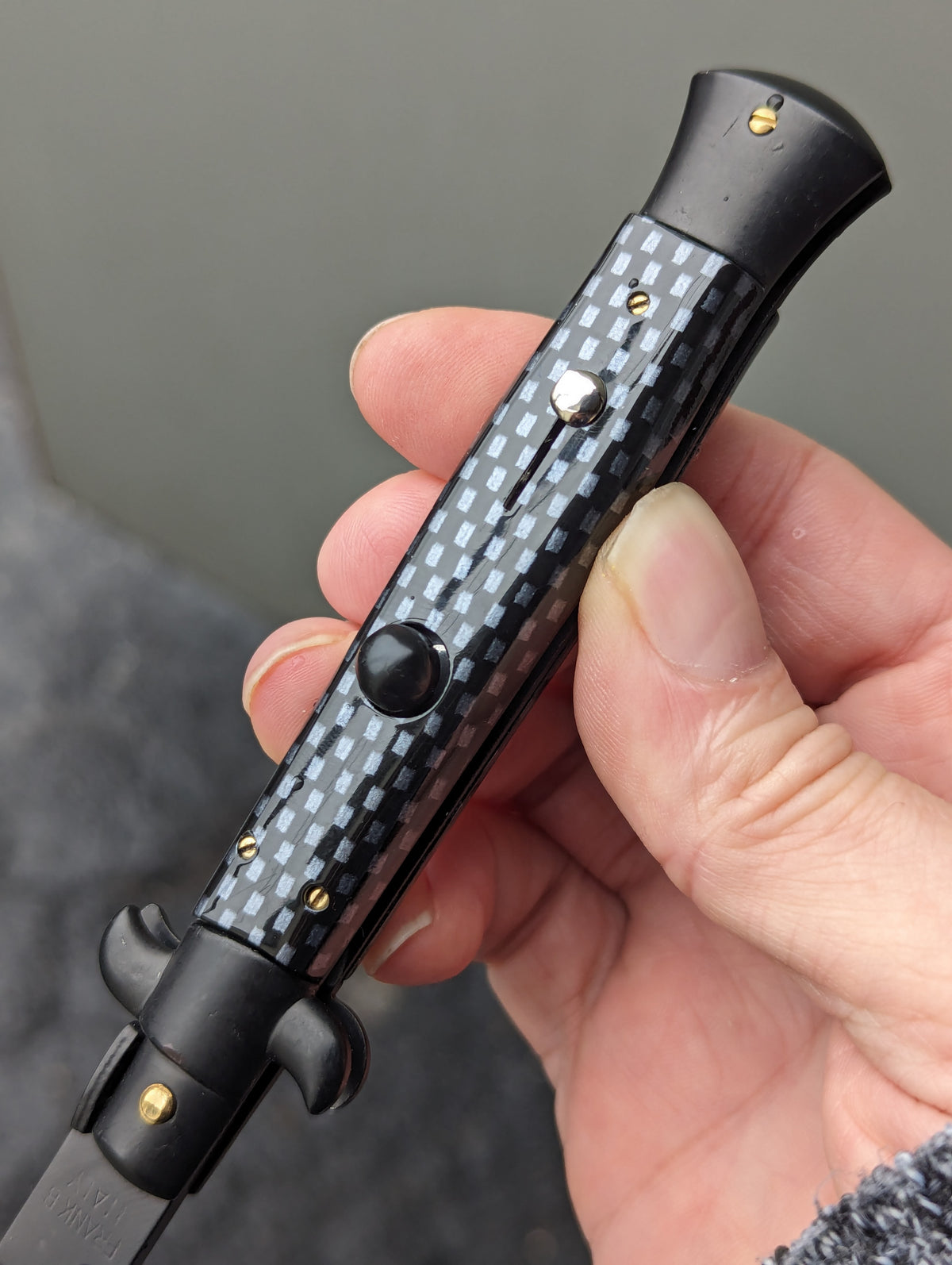 9" Frank Beltrame Tactical Faux Carbon Fiber Italian Stiletto Dag