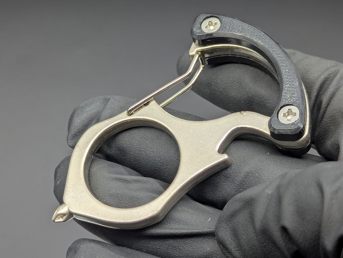 BK G-10 STAINLESS CARABINER SFK GLASS BREAKER KEYRING