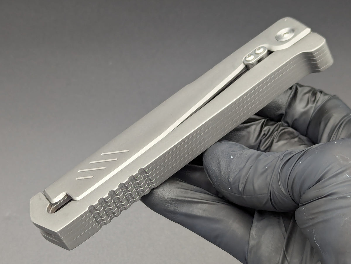 Large Tanto Point Single Edge Gravity Knife