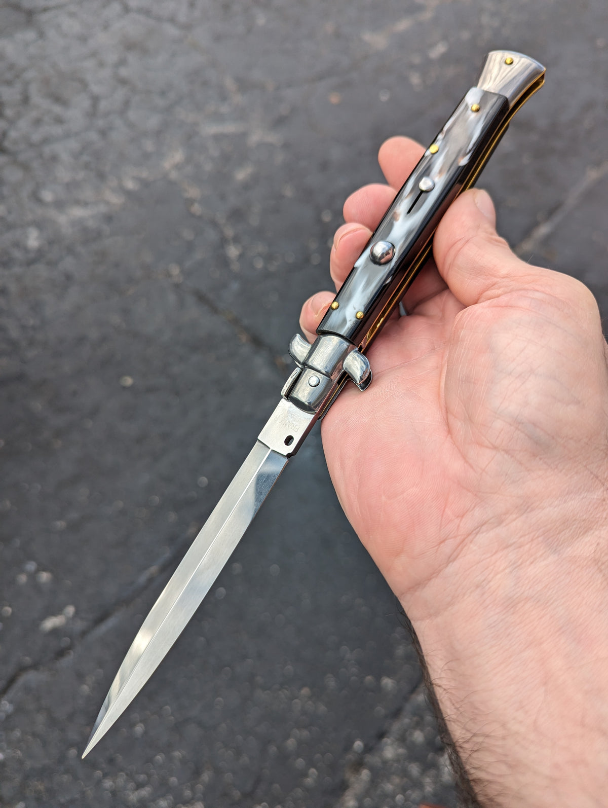 11" FRANK BELTRAME FAUX FLAMED HORN ITALIAN STILETTO BAYONET 1