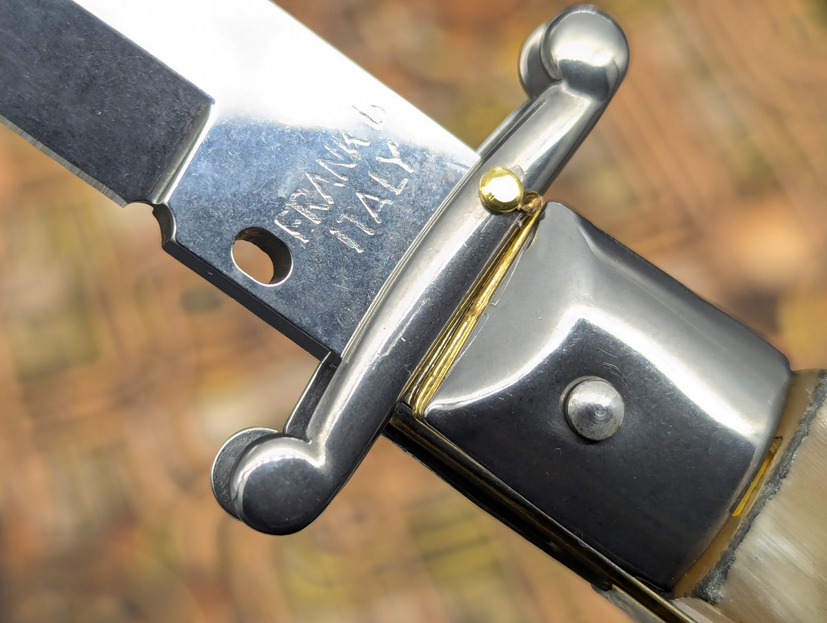 11" FRANK BELTRAME HANDMADE ITALIAN SWINGUARD SWITCHBLADE HONEY HORN 1