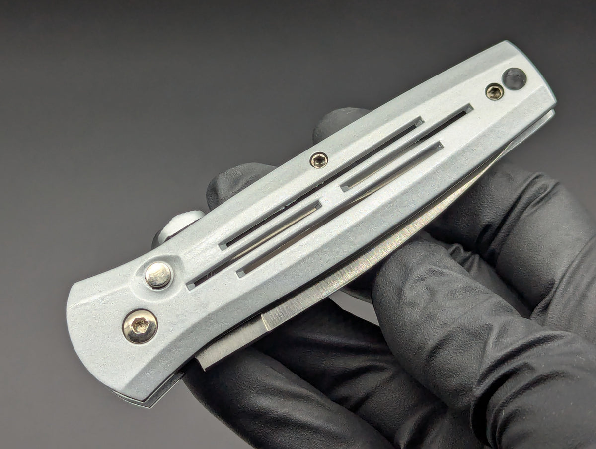 NOS SILVER EAGLE AUTOMATIC KNIFE w/ SAFETY