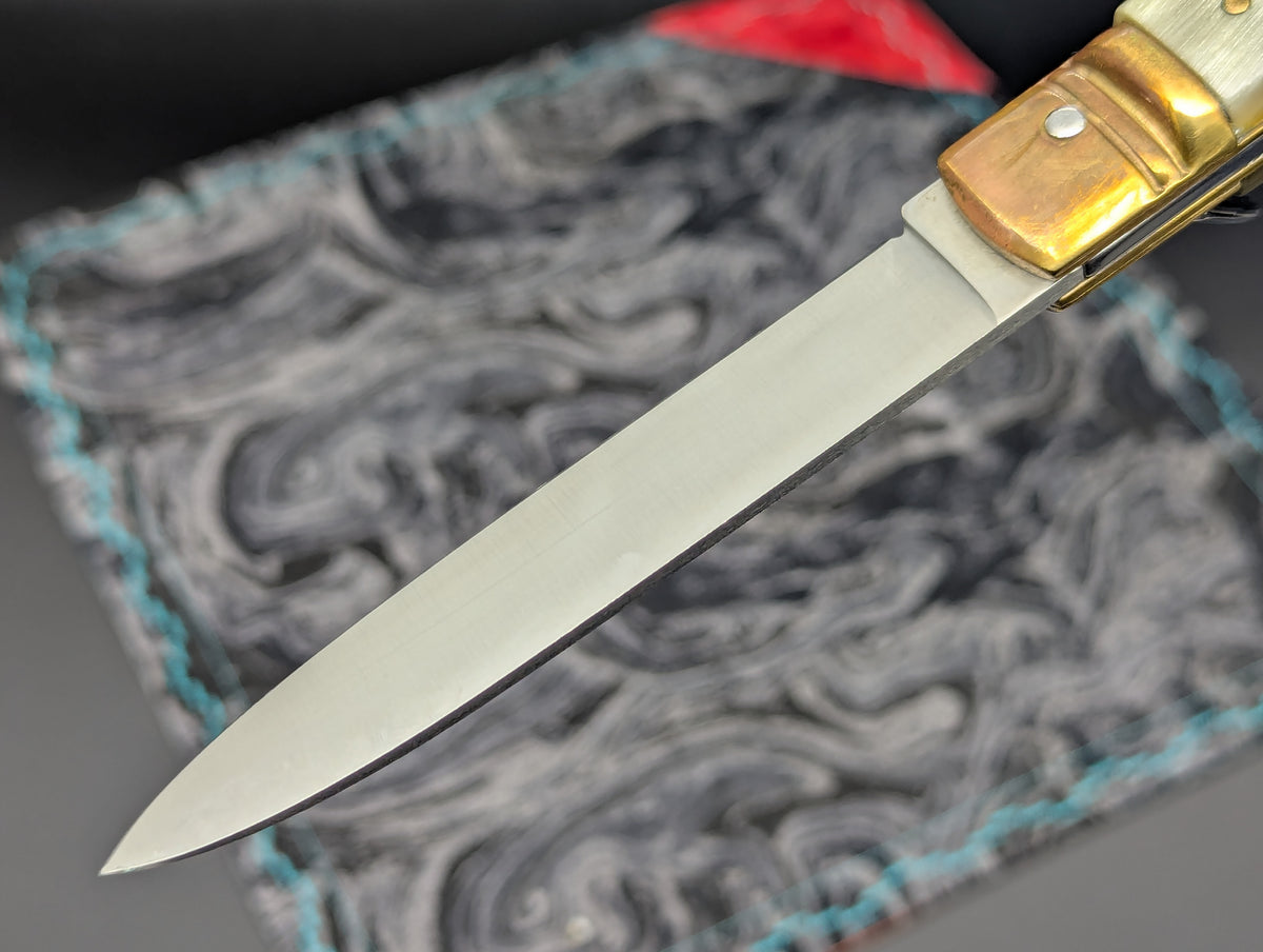 LTD EDITION AB ITALY BLONDE HORN BIRDS BEAK LEVERLOCK