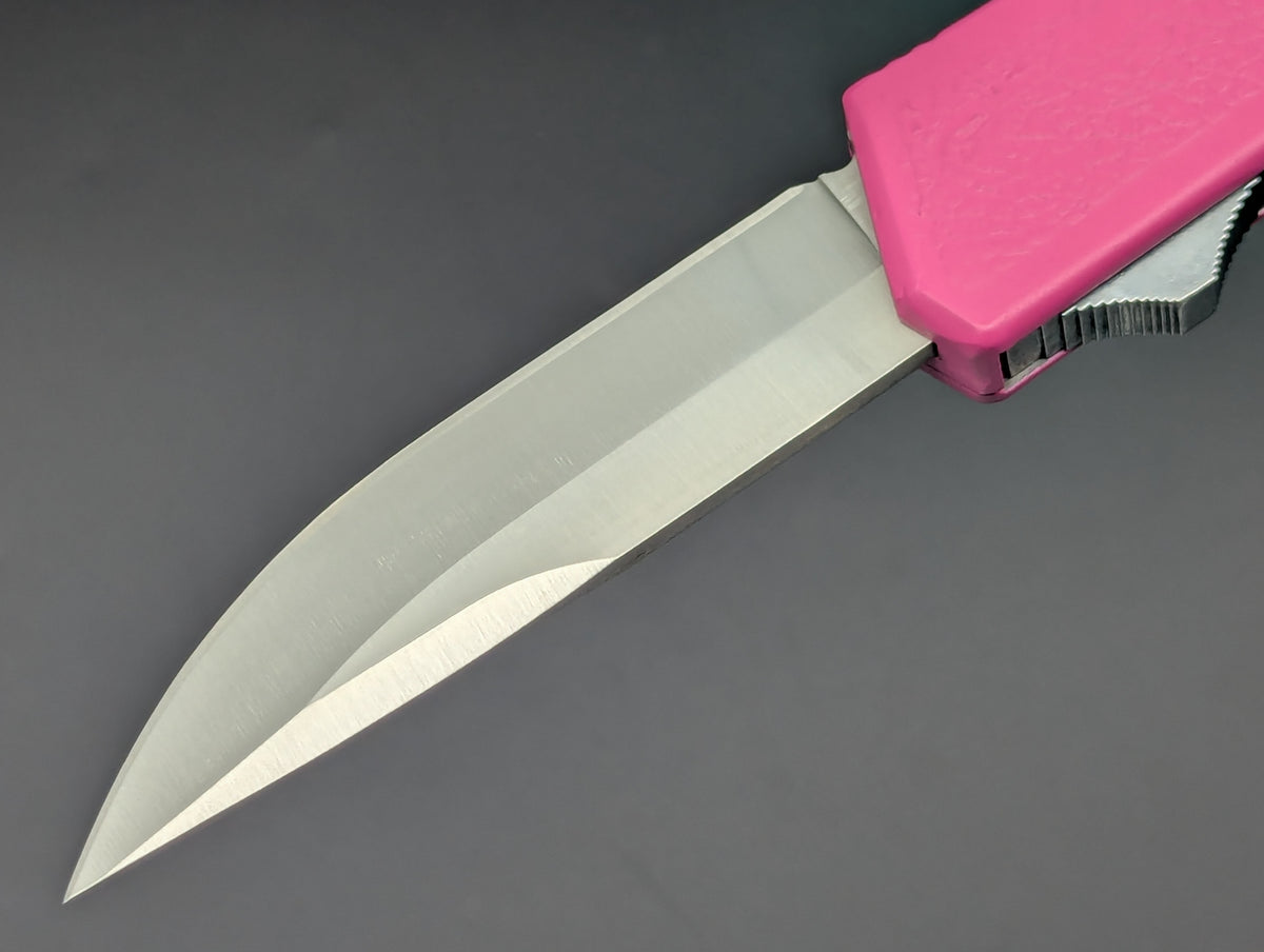 PINK LIGHTNING OTF STAINLESS PLAIN DROP POINT BLADE