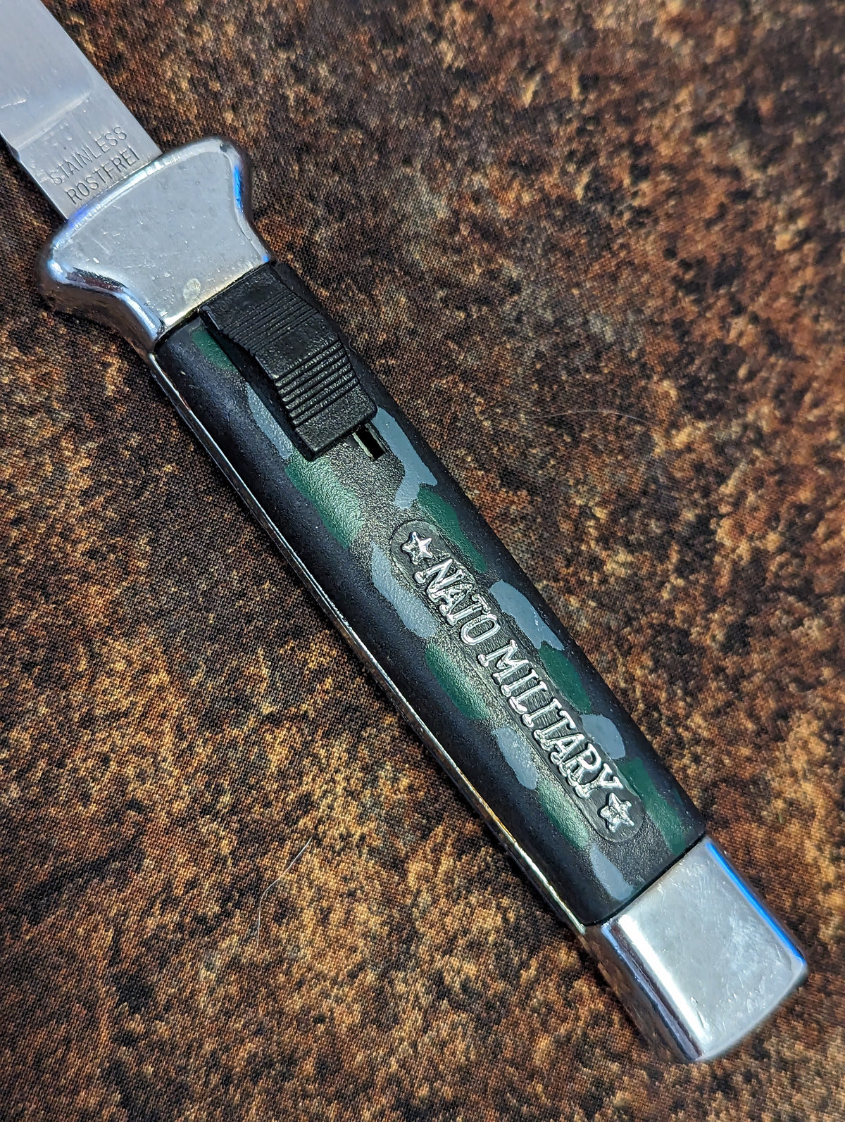 Vintage NATO MILITARY D/A OTF Knife Green Camo