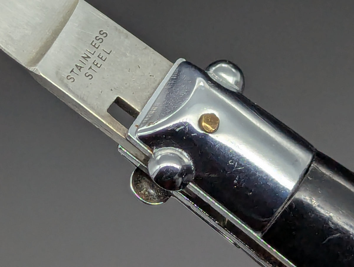 NOS VINTAGE MICKEY EAR RIZZY AUTOMATIC SWITCHBLADE KNIFE