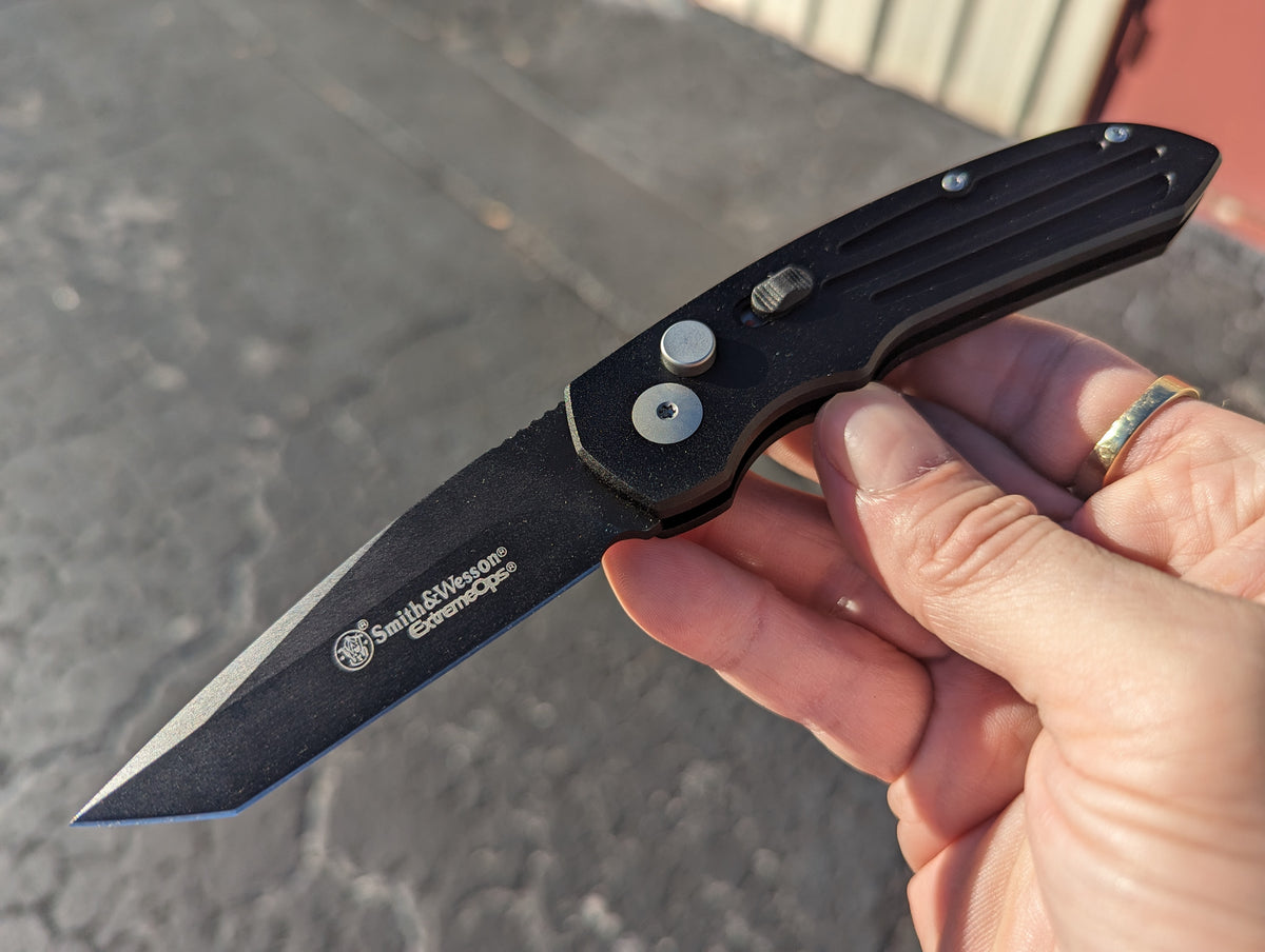 SW50BT SMITH & WESSON EXTREME OPS AUTOMATIC KNIFE