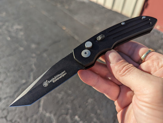 SW50BT SMITH & WESSON EXTREME OPS AUTOMATIC KNIFE