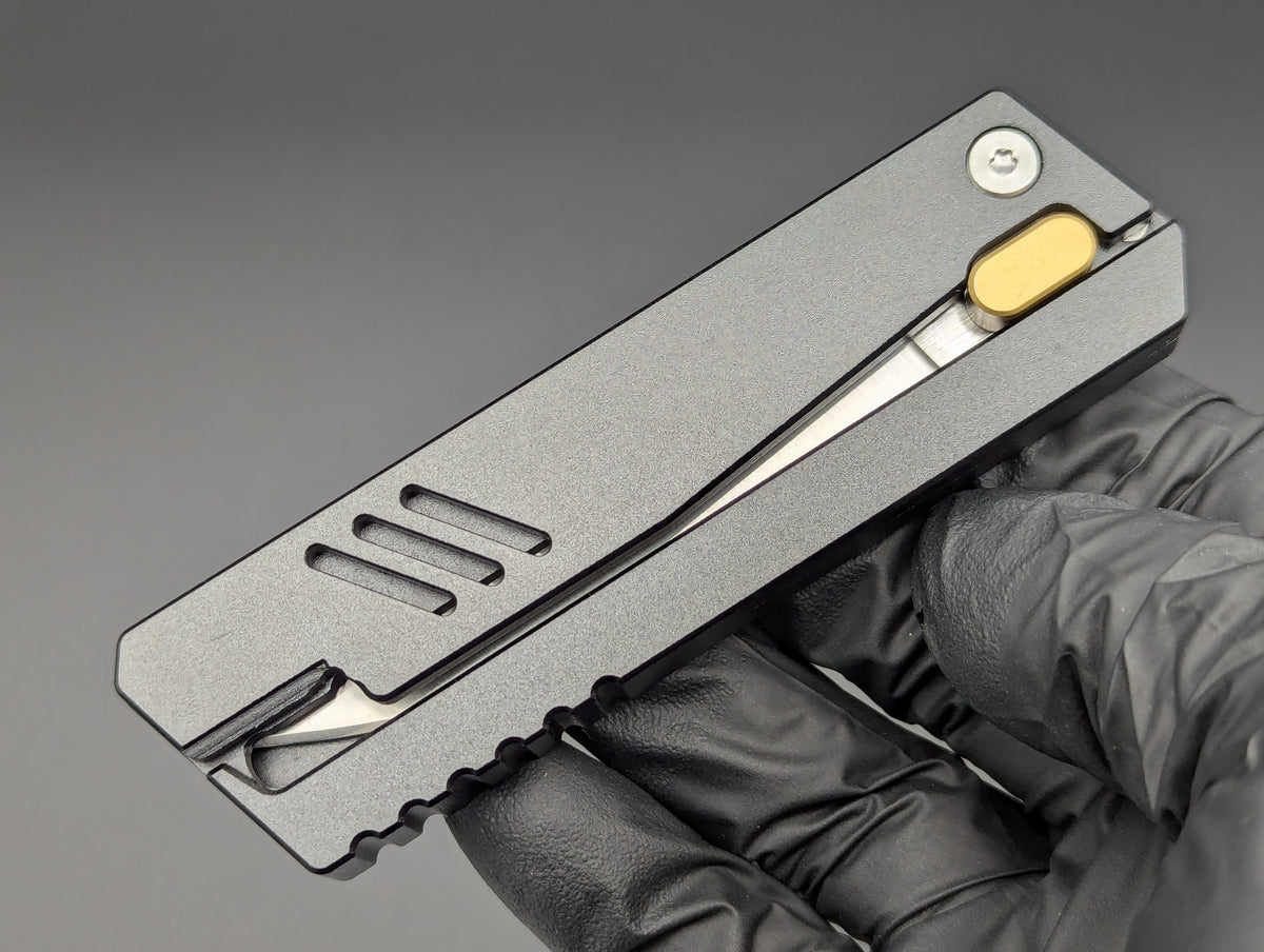 BLACK EDC CPM-154 GRAVITY UTILITY KNIFE