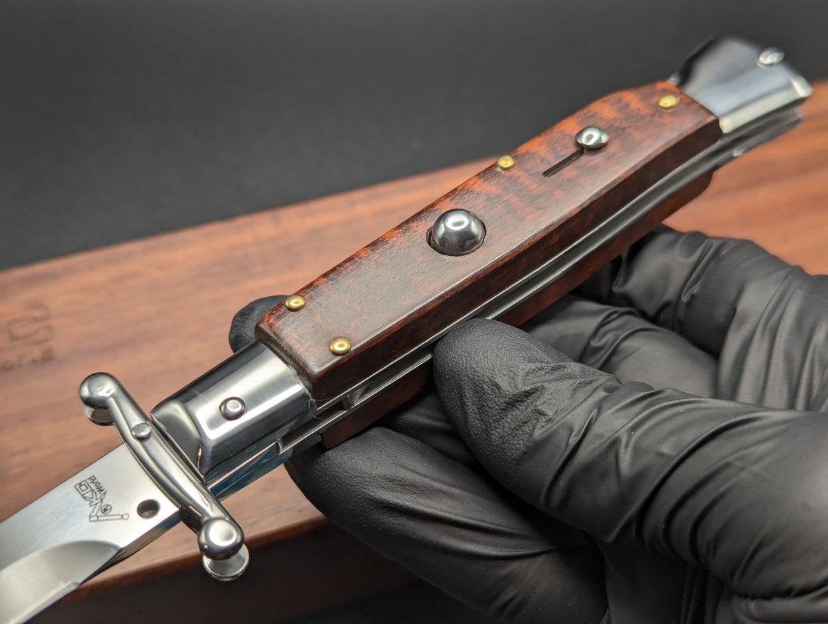 AKC WORLD ITALY 9" SNAKEWOOD SWINGUARD w/ COA