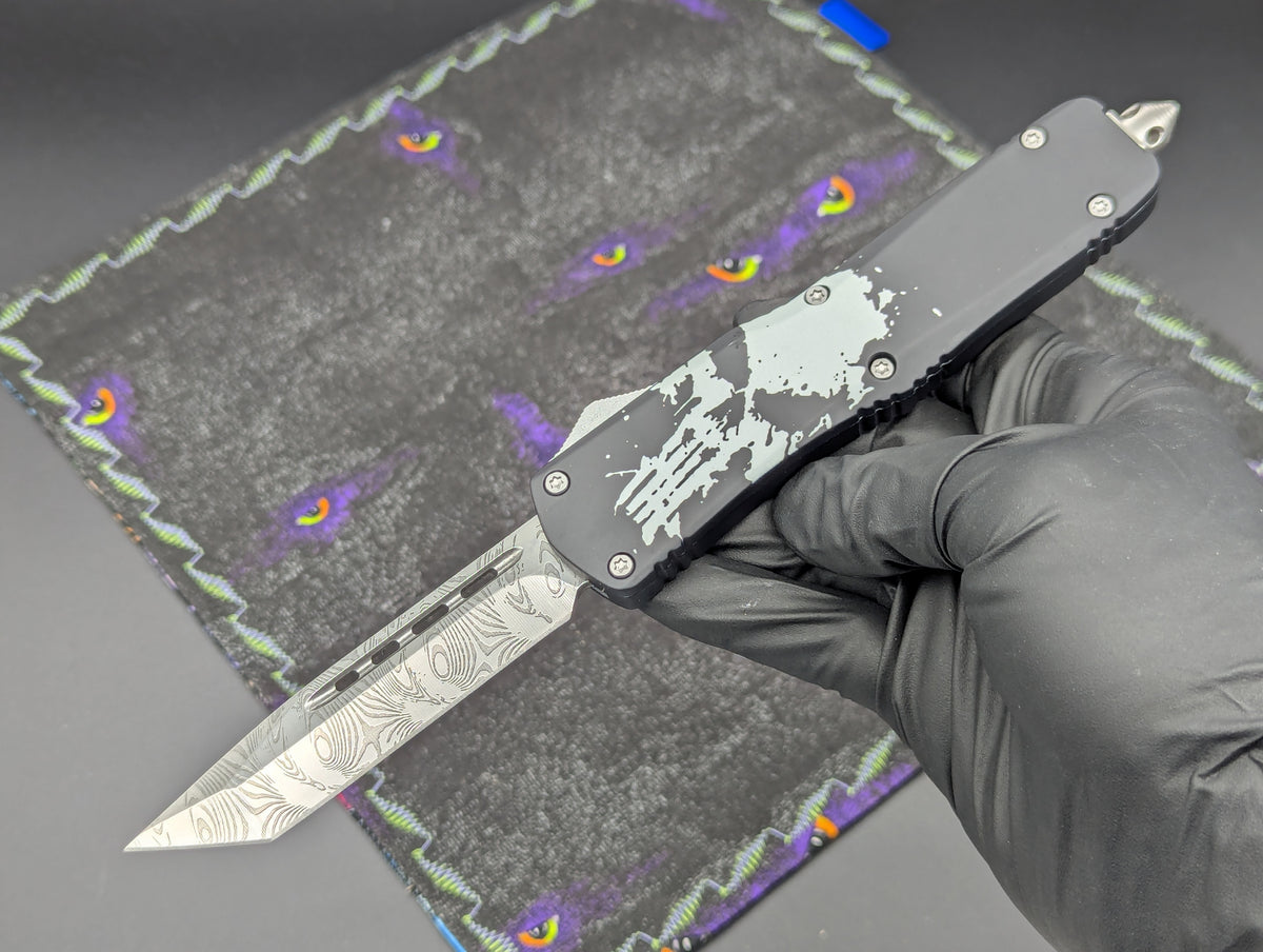 9.25" SKULL CLASSIC D/A OTF KNIFE FAUX DAMASCUS TANTO