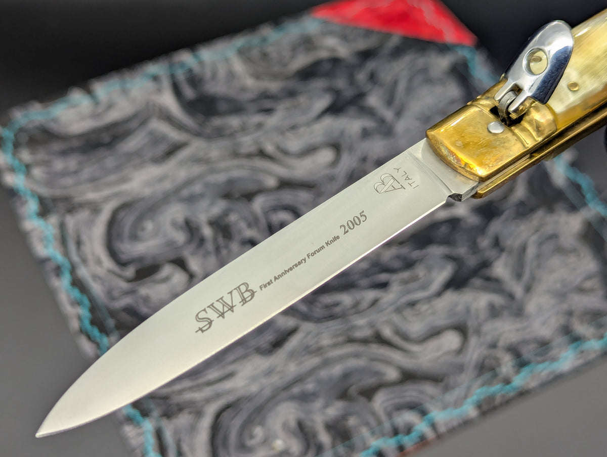 LTD EDITION AB ITALY BLONDE HORN BIRDS BEAK LEVERLOCK