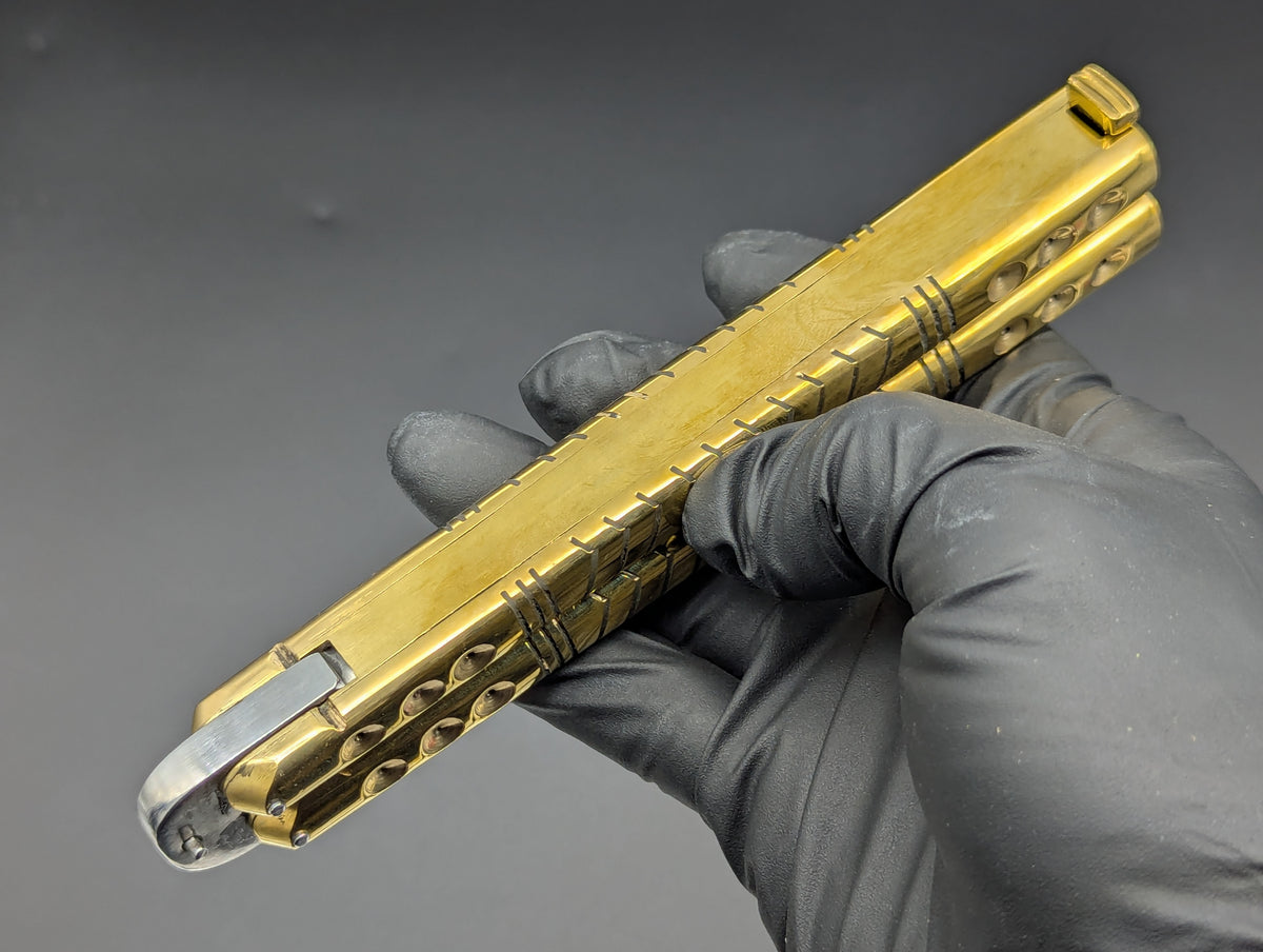 390 GRAM ULTRA HEAVYWEIGHT BRASS FHM BALISONG BLOOD GROOVE CLIP