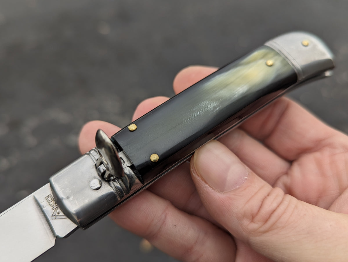 AKC ITALY BUFFALO HORN AUTOMATIC LEVERLOCK 3