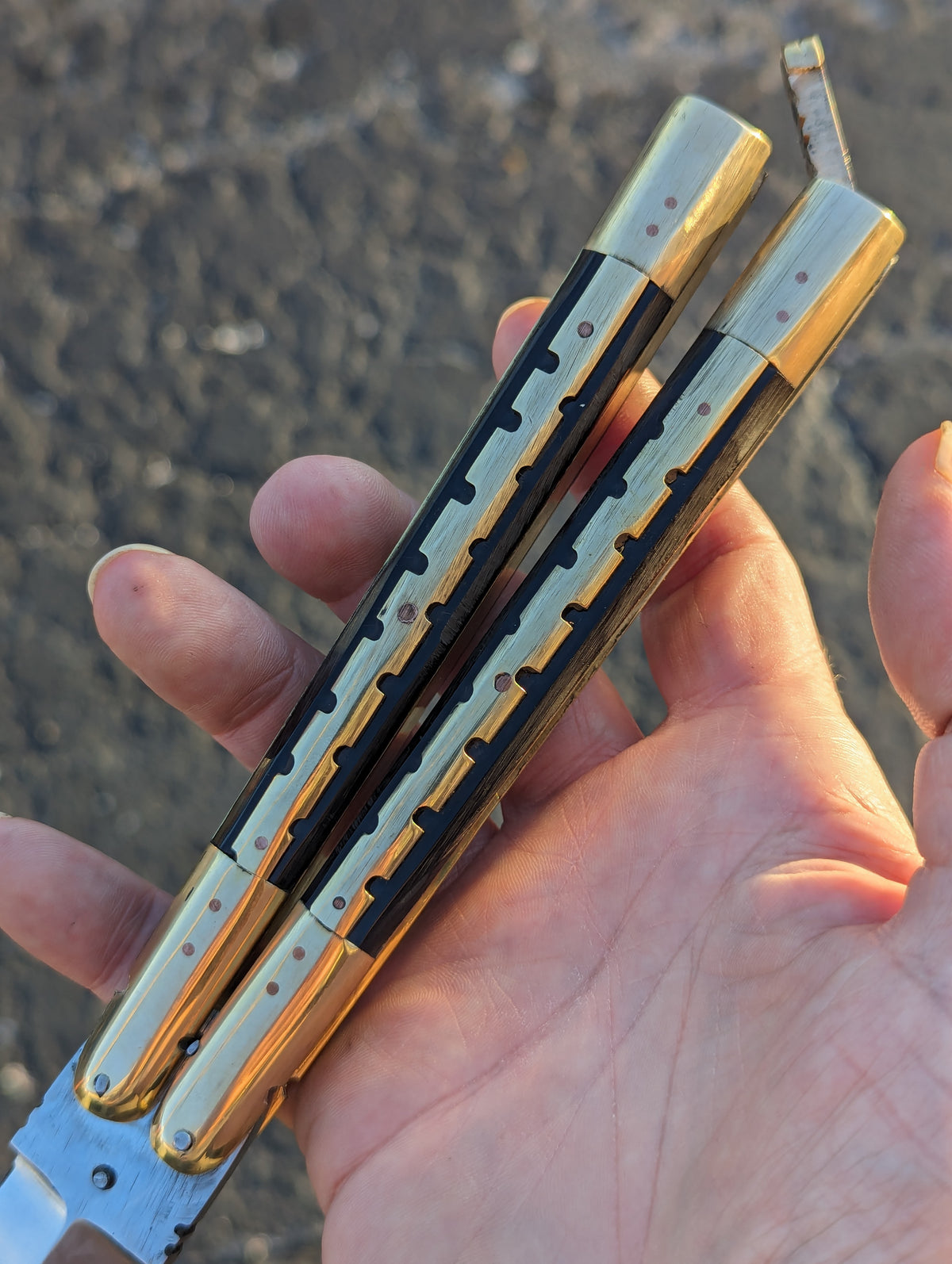 11" TRADITIONAL PHILIPPINES KALUPKOP BONE & BRASS BALISONG KRIS #2