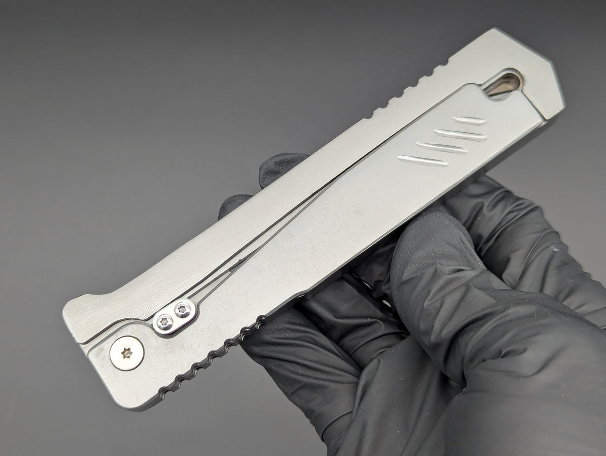 Large Clip Point Single Edge Gravity Knife