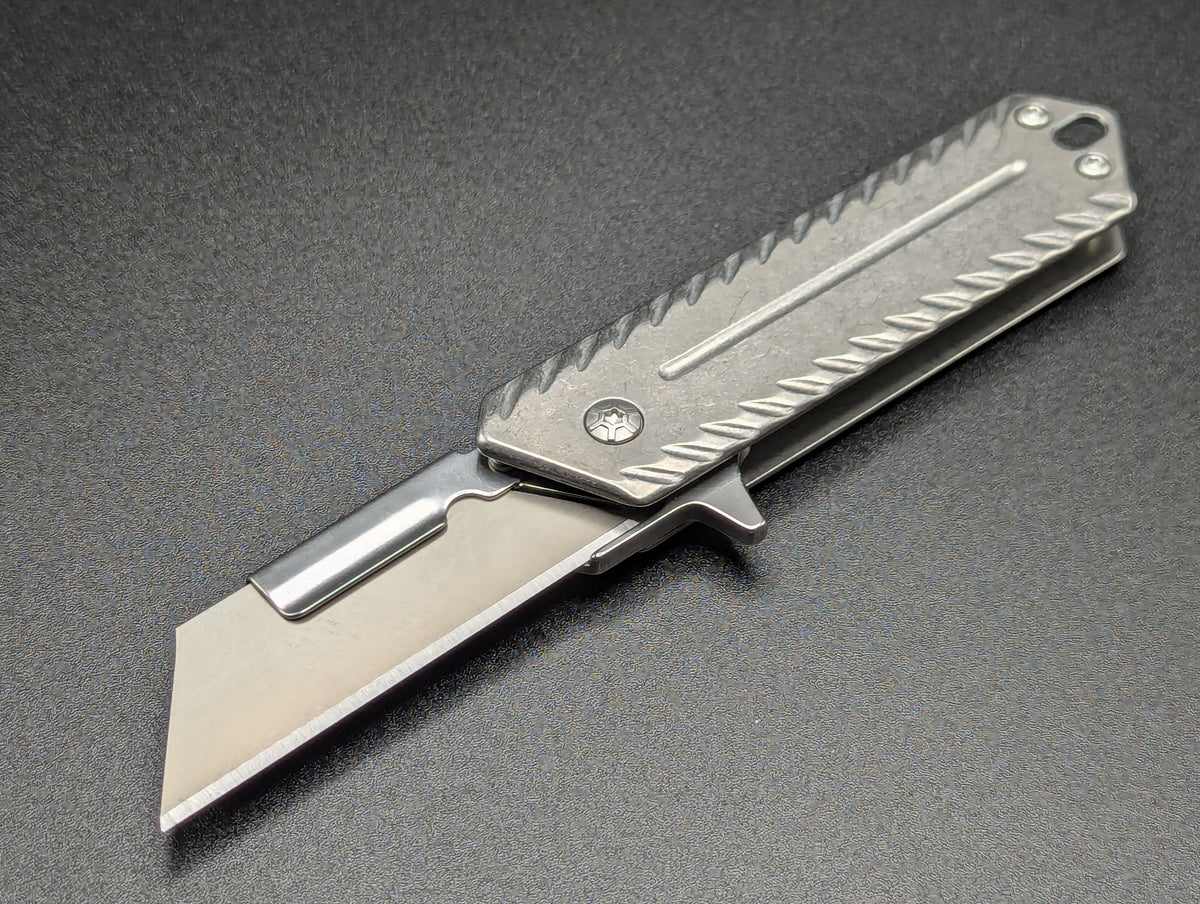 5.5" QUICK OPEN UTILITY RAZOR KNIFE