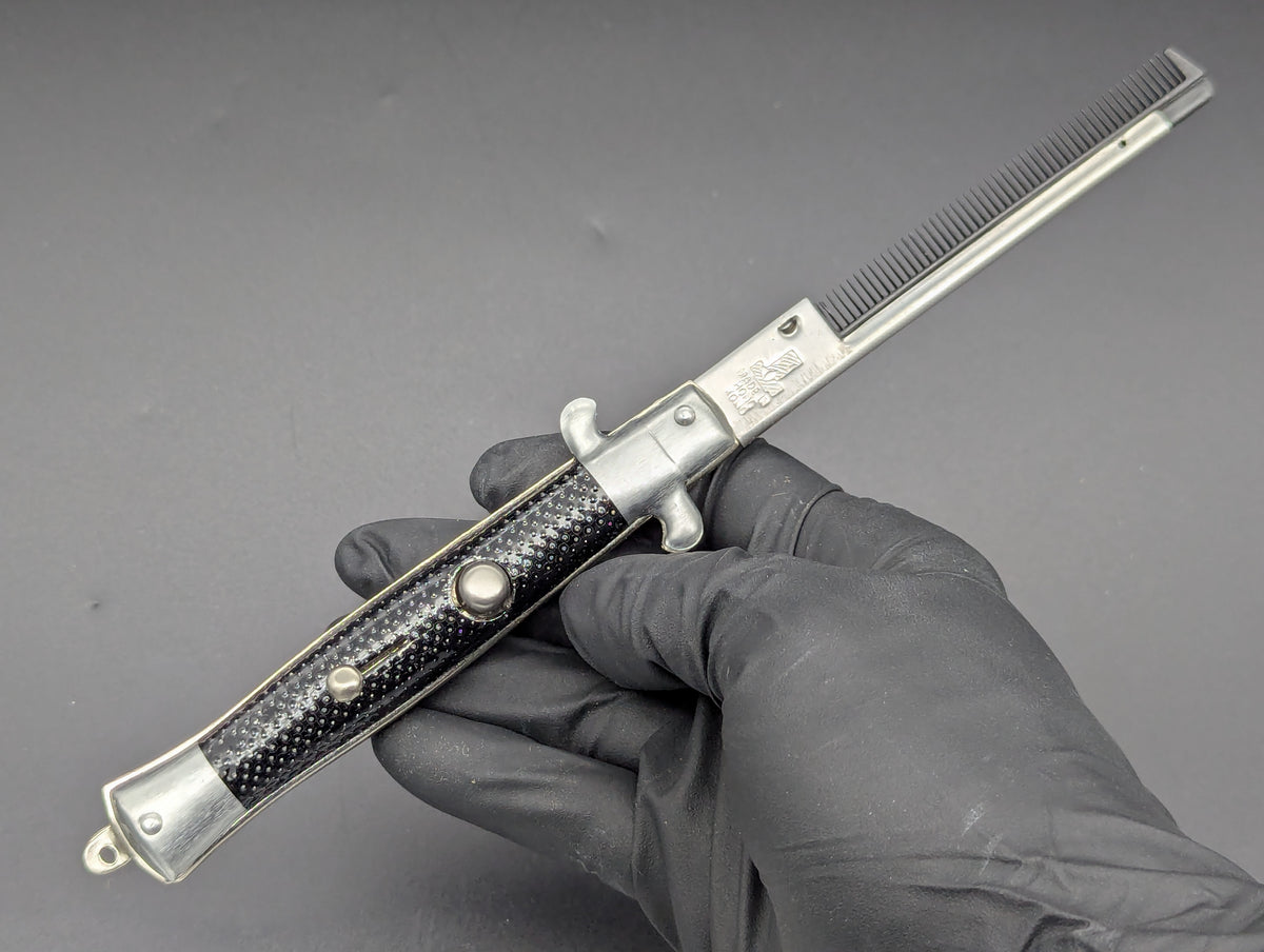NOS 80's VINTAGE HONG KONG SWITCHBLADE COMB