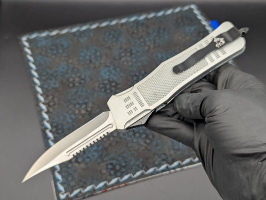 SILVER SHADOW STAINLESS D/A OTF KNIFE RAMBO CLIP
