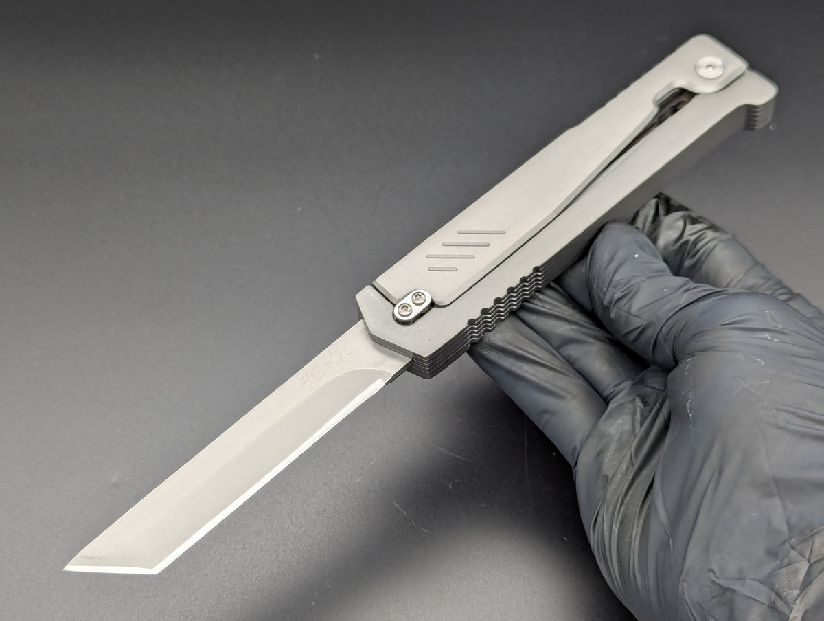 Large Tanto Point Single Edge Gravity Knife