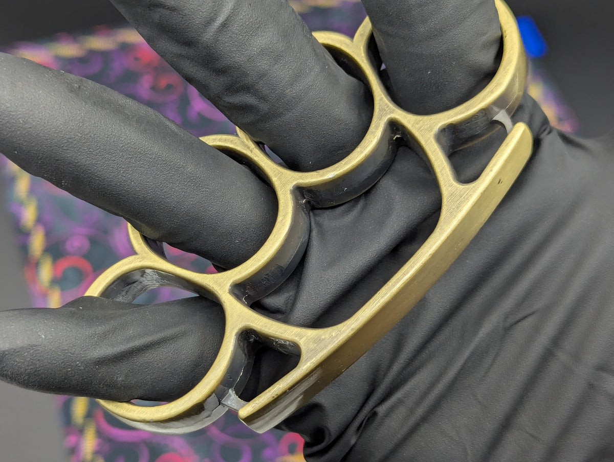ANTIQUE BRONZE ULTRA SQUARE TOP BRASS KNUCKLE DUSTER